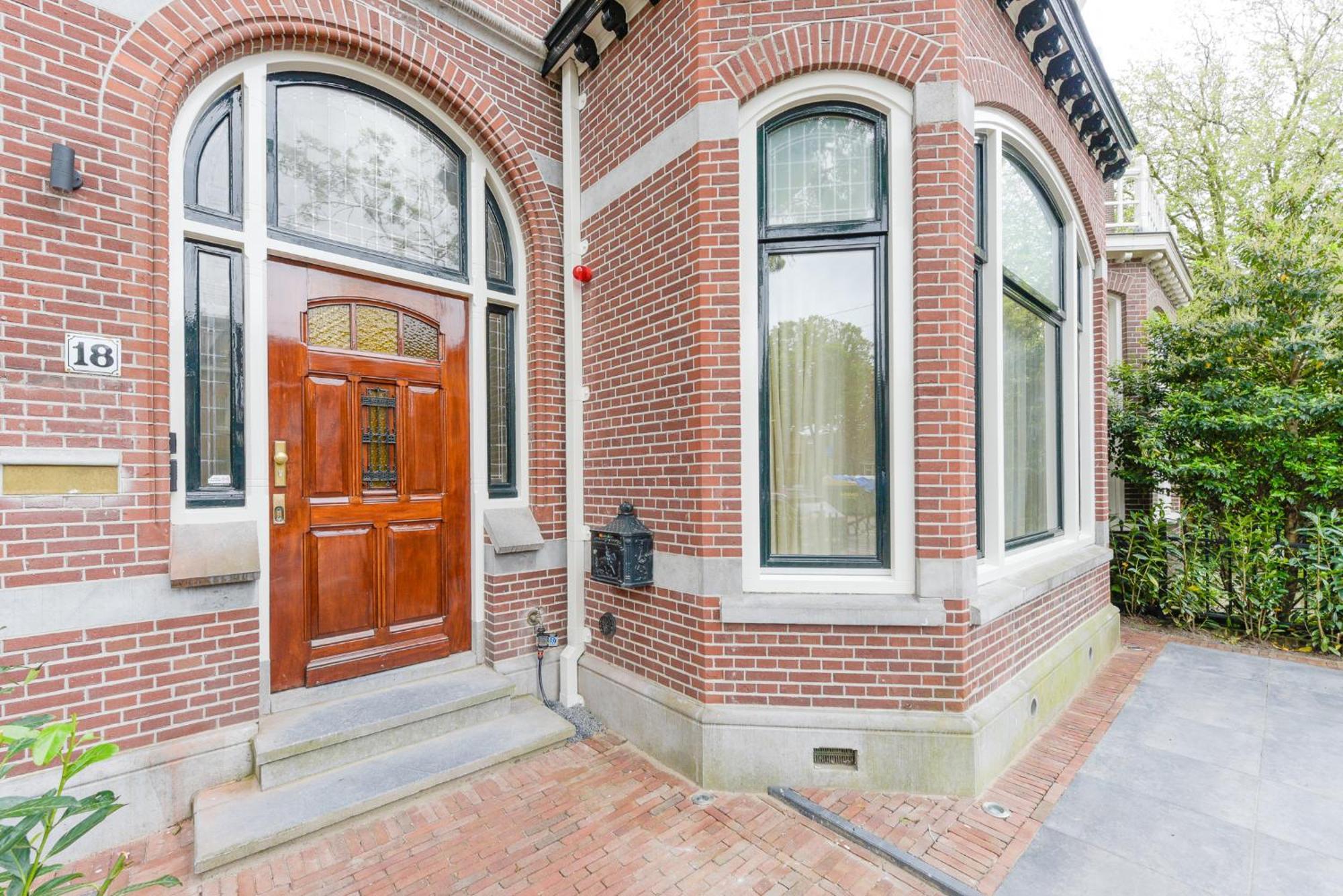 Novallure Villa Margaretha - Short Stay Apartments Rijswijk Exterior foto